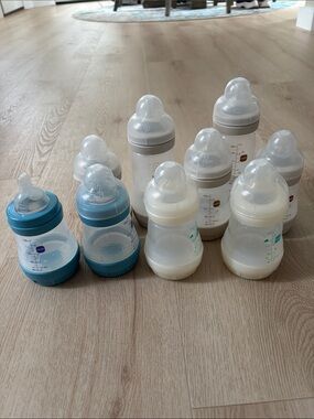 Assorted Baby Feeding Bottles - White & Teal